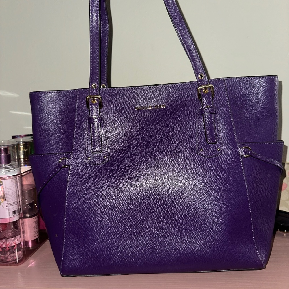 Michael kors tote